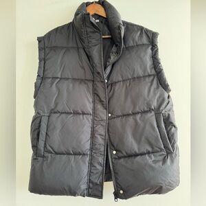 Woman's Black Puffer Vest